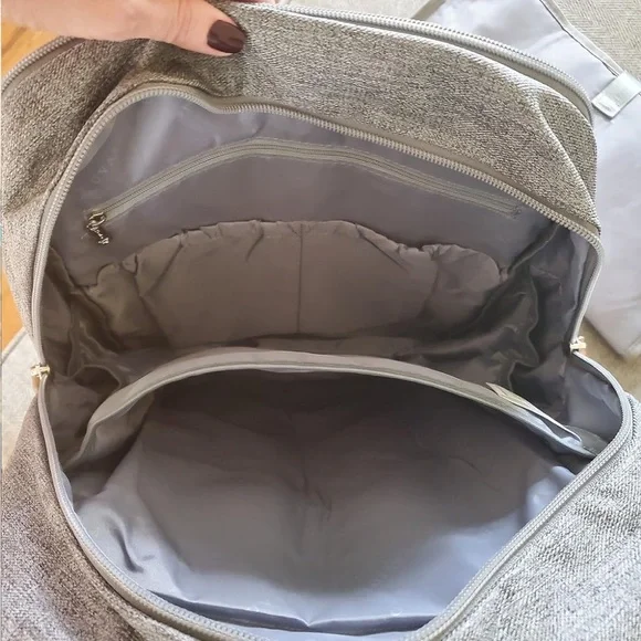 ❌SOLD❌RUVALINO Diaper Bag Backpack, Baby Changing Bags, Large Capacity - Picture 4 of 10